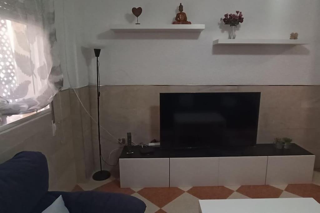 Acogedor Apartamento ¡A 10 Minutos Del Centro De Malaga! Apartment Luaran gambar